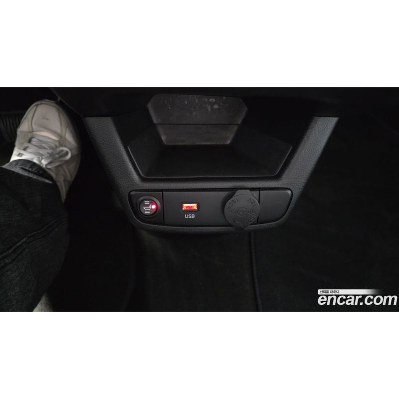 742607
