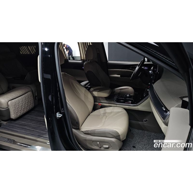 299130