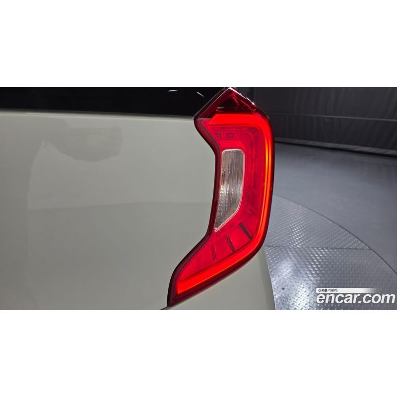 281703