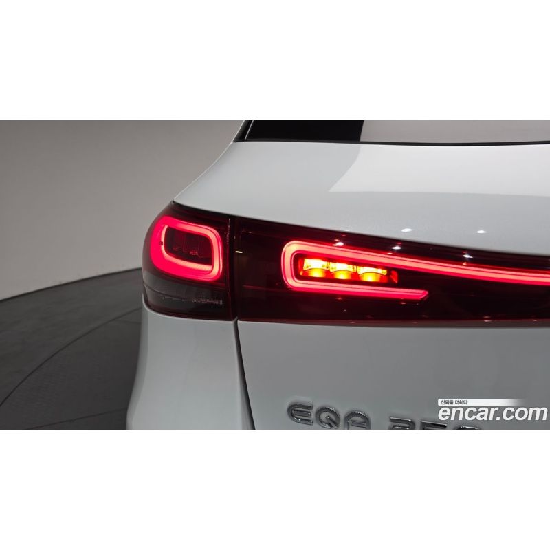 411268