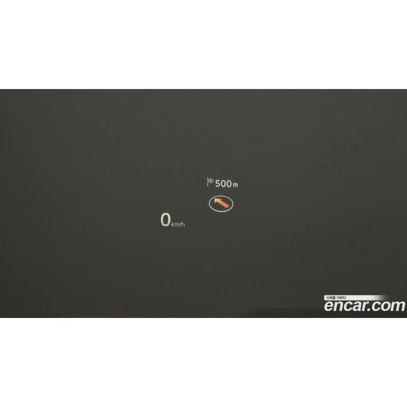 687023