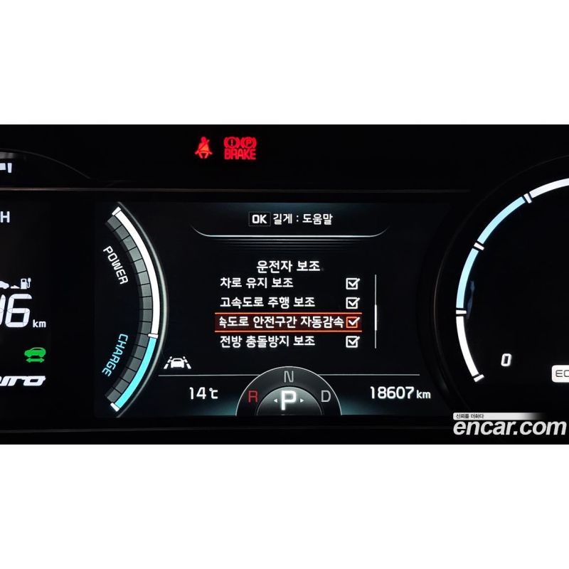 896098