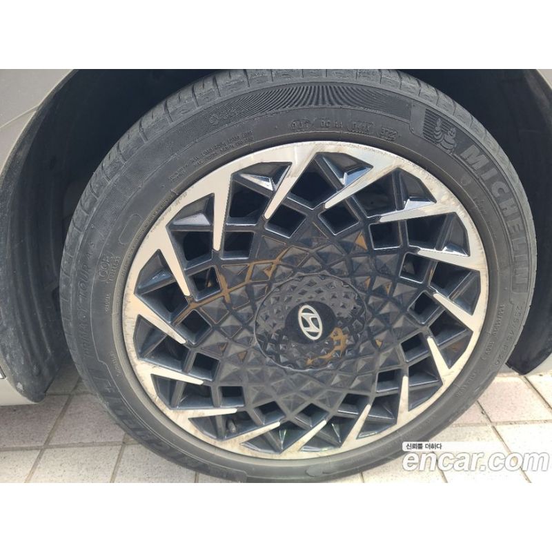 356400