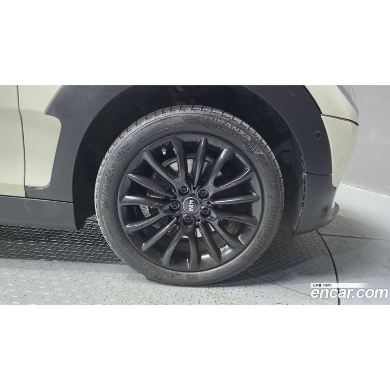 694563