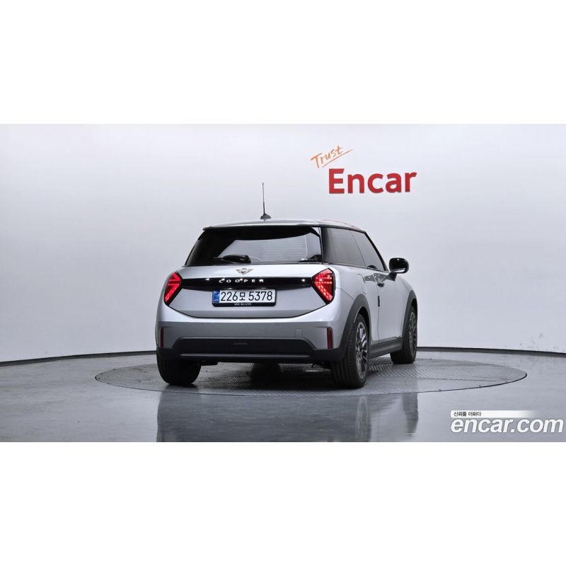 502572