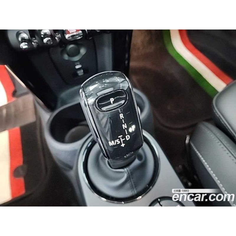 918644
