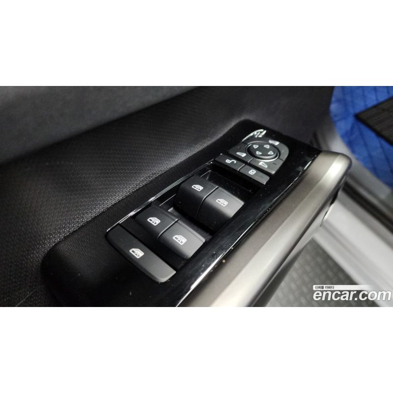 918053