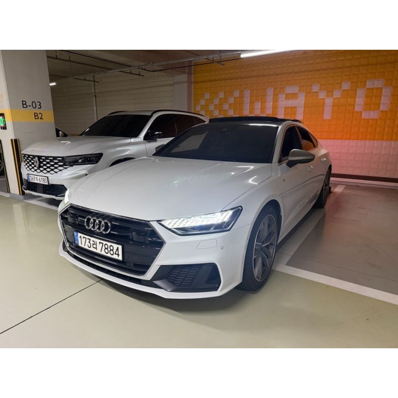 436744
