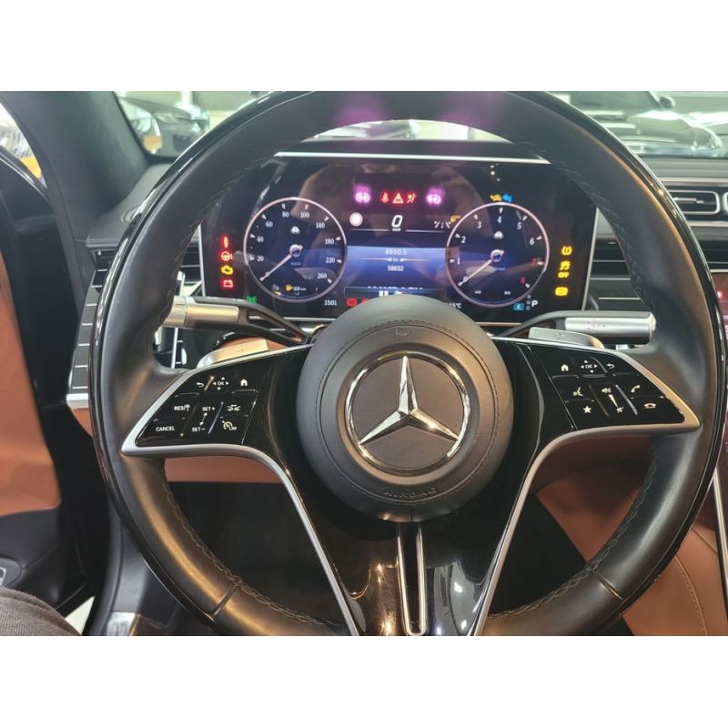 733005