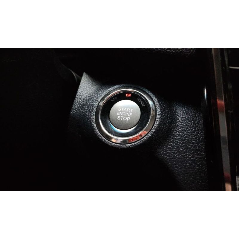 557832