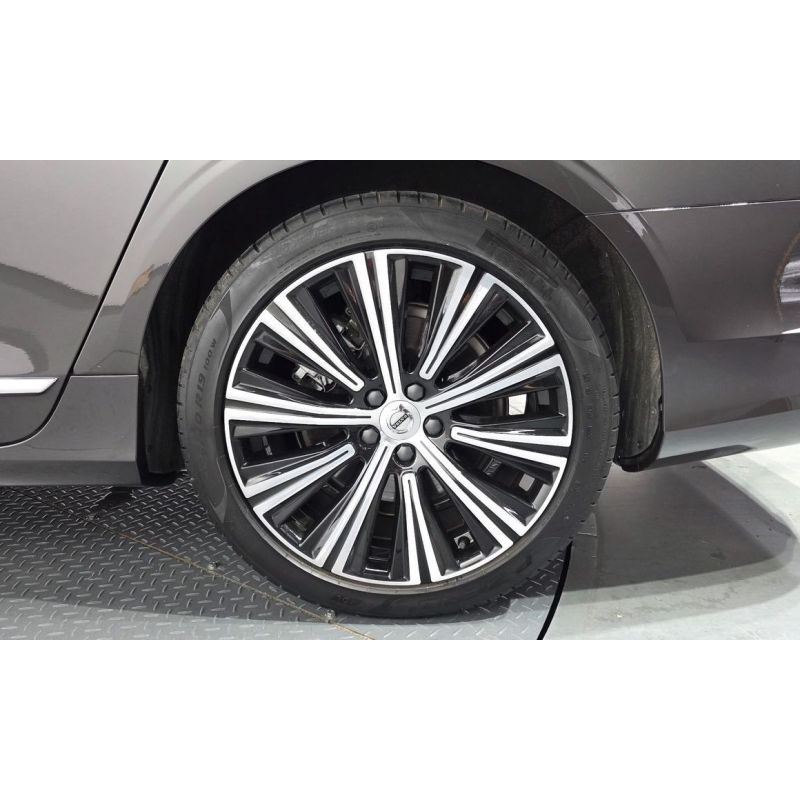 734058