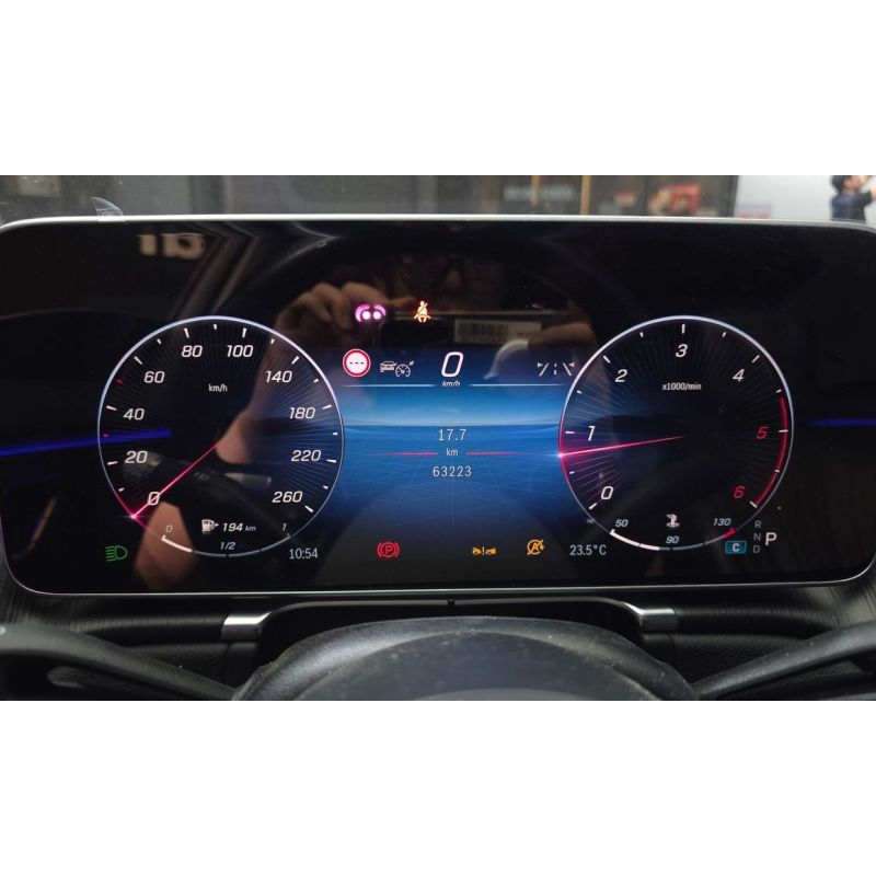 649233