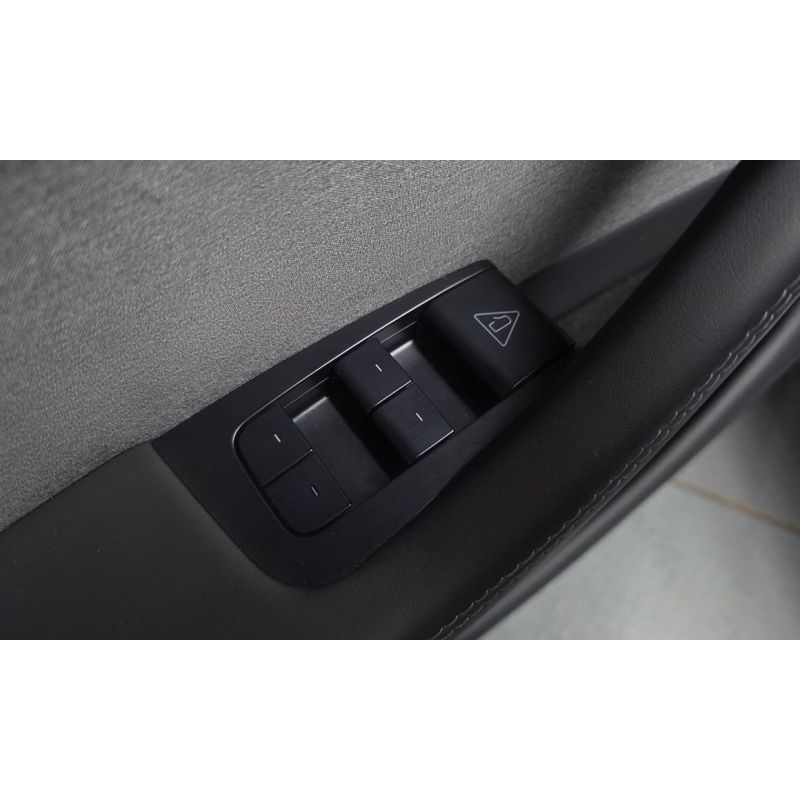 999087