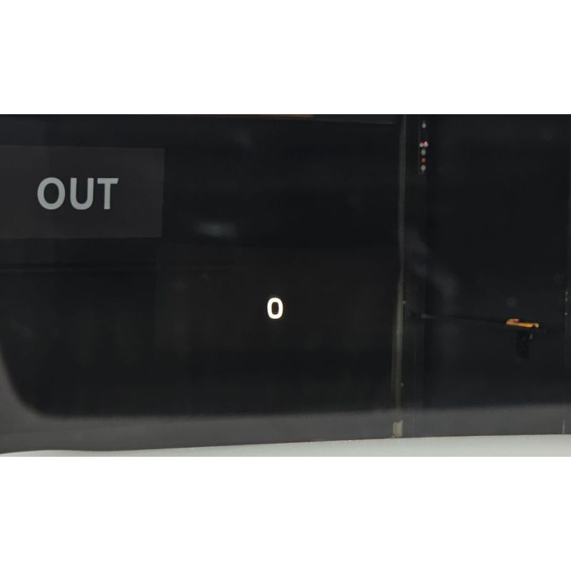 884703