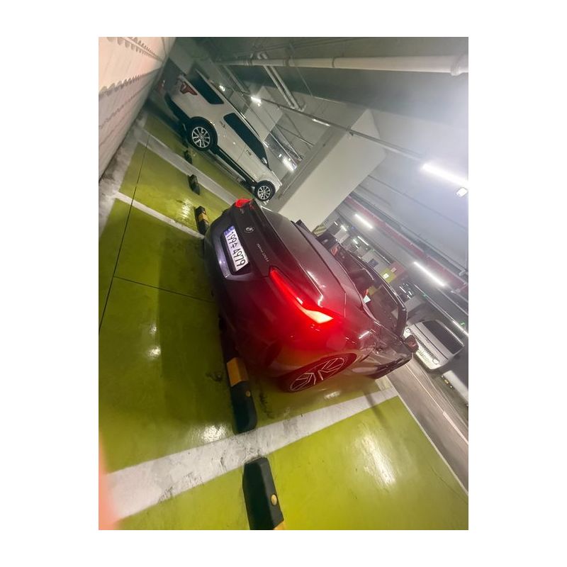 558867