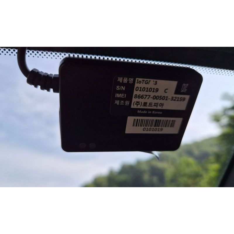 860366