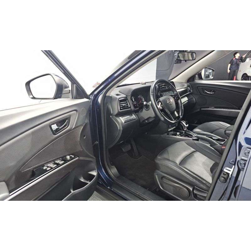 723836