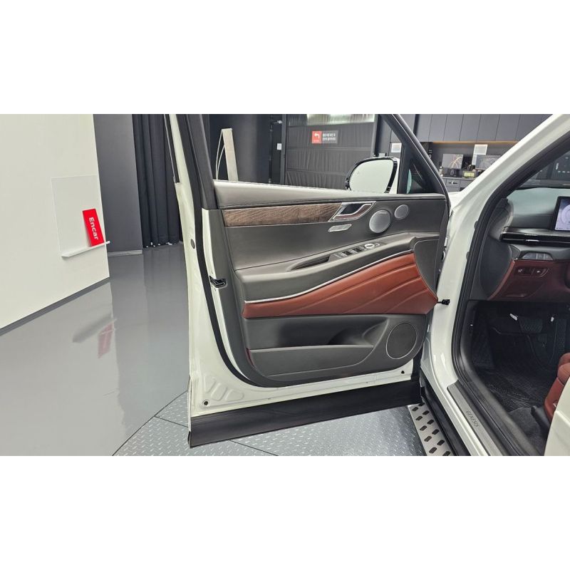 900556