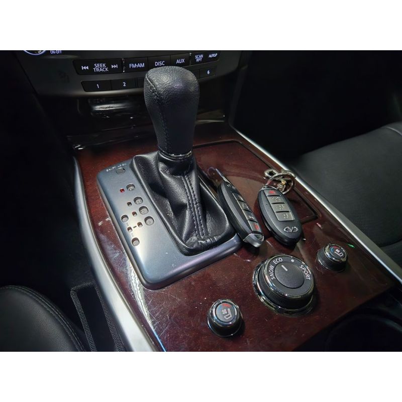 911886