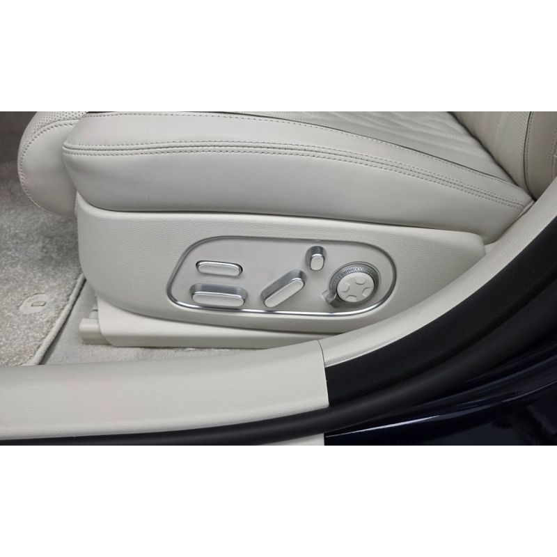 363763