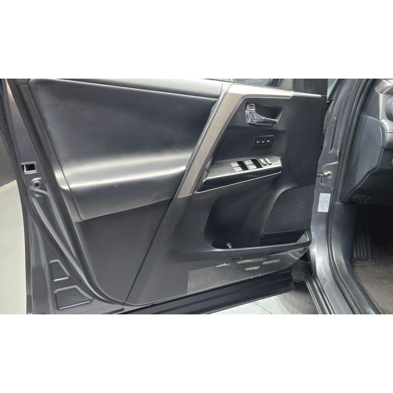 648086