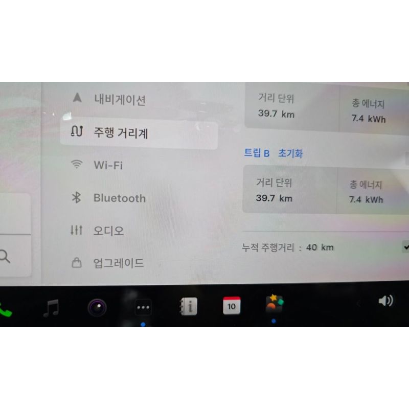 633422