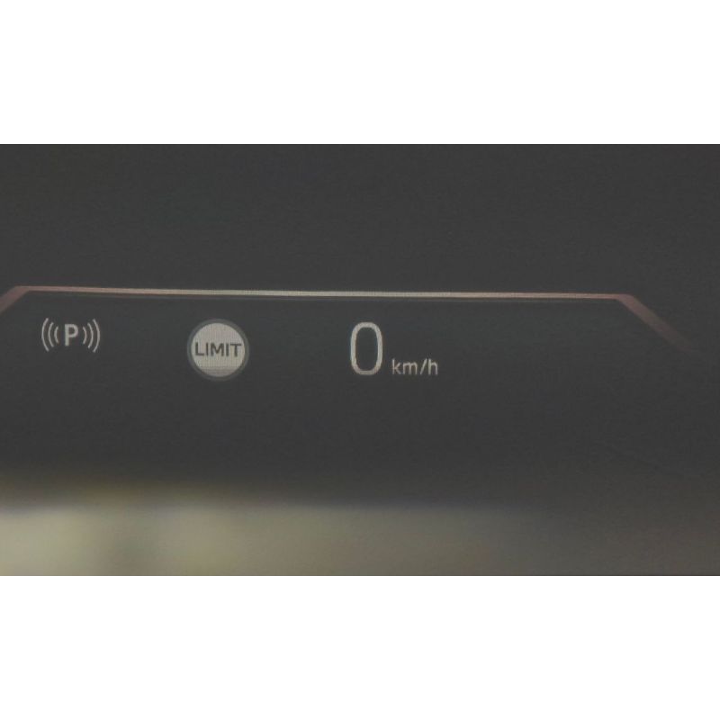 304400