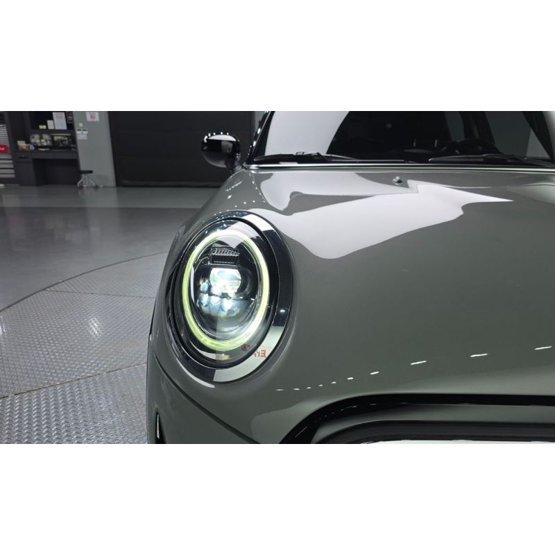 992098