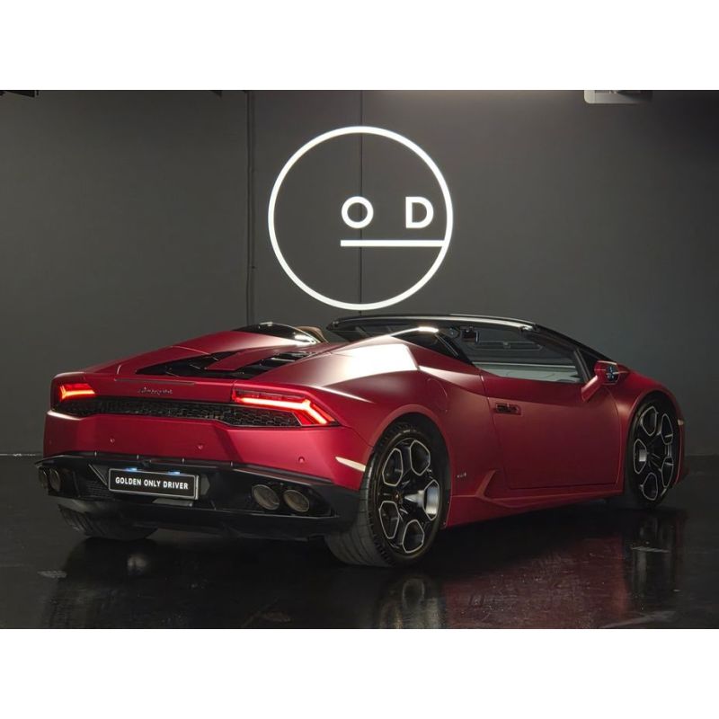 725877