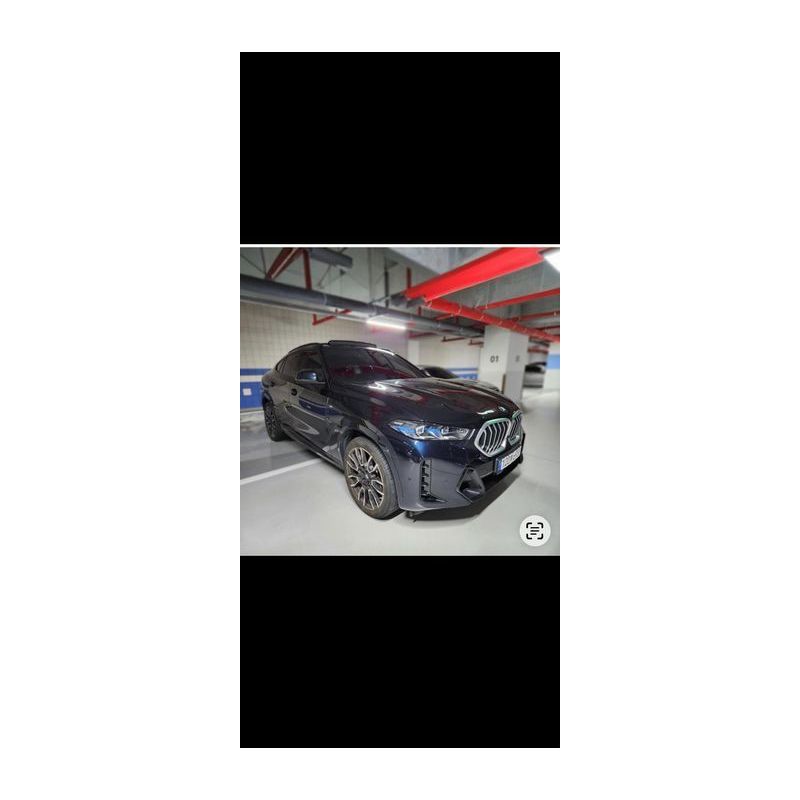 897530