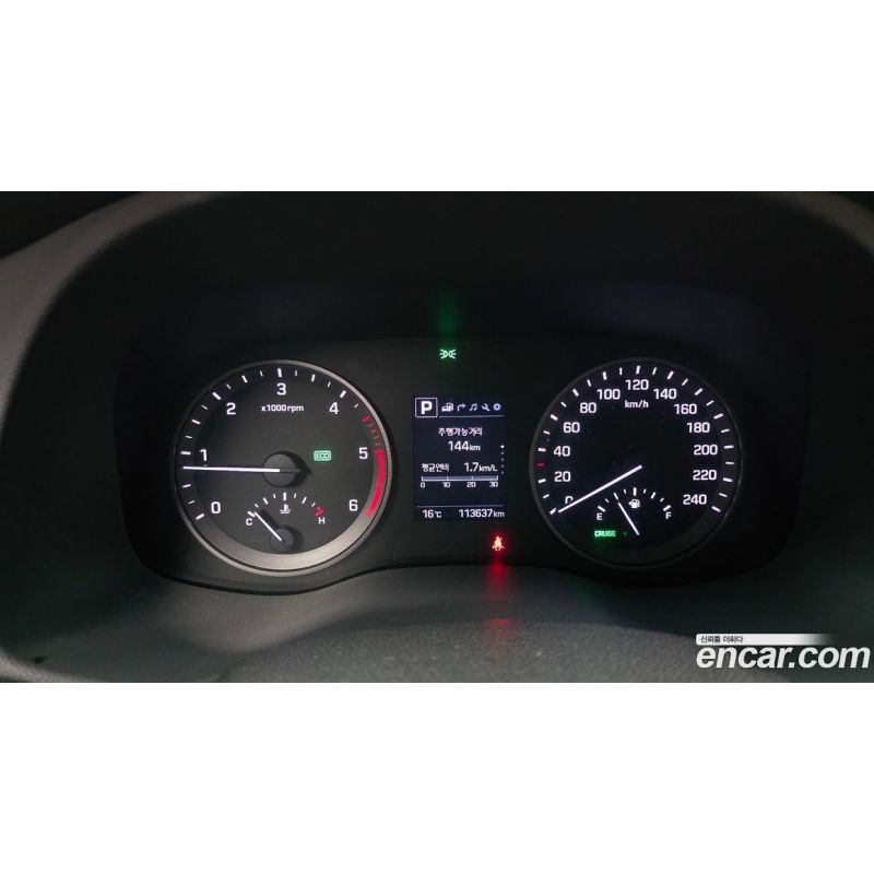 543792