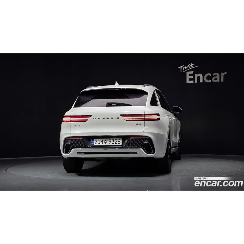 993697