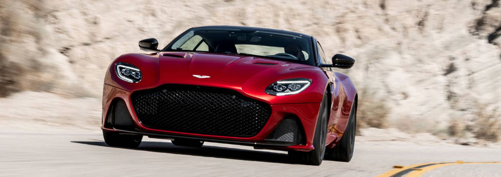 Экстерьер Aston Martin DBS — фирменная решётка и аэродинамика