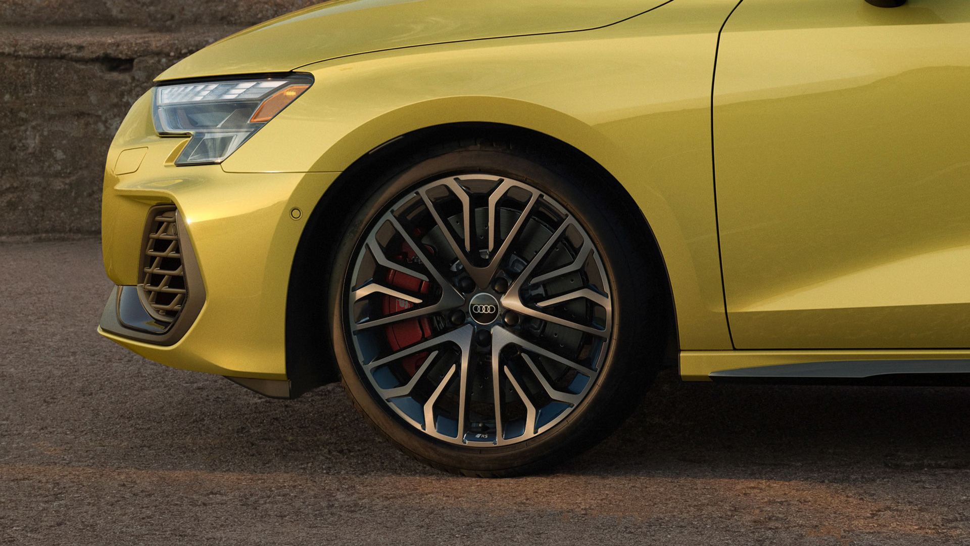 Драйв Audi S3 — управляемость и динамика на каждый день