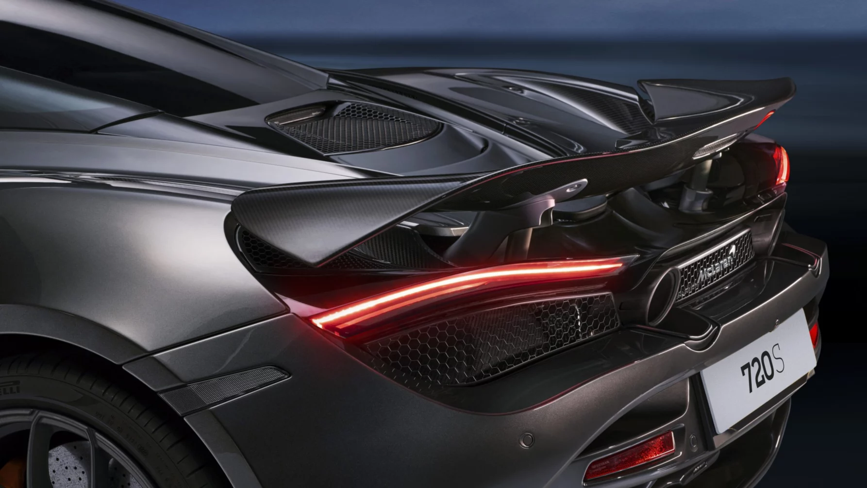 Трансмиссия и шасси McLaren 720S
