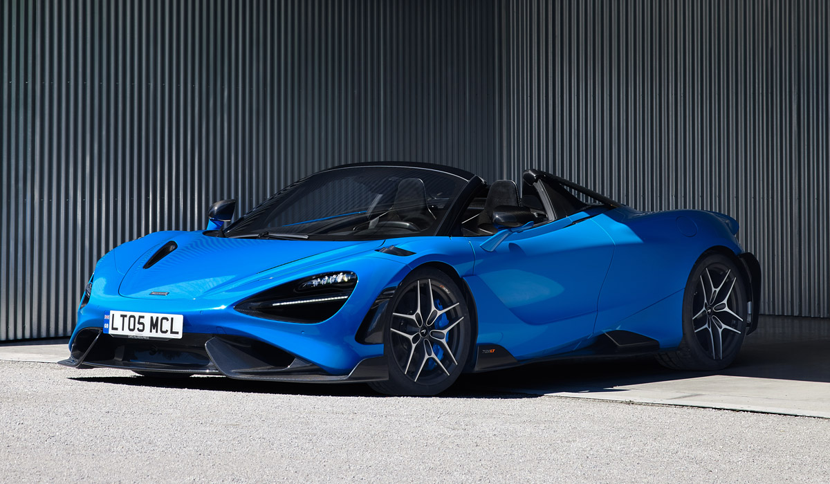 Экстерьер McLaren 765LT с увеличенным активным крылом Longtail
